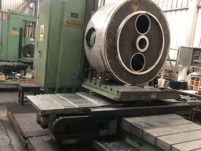 切紙機鏜床加工